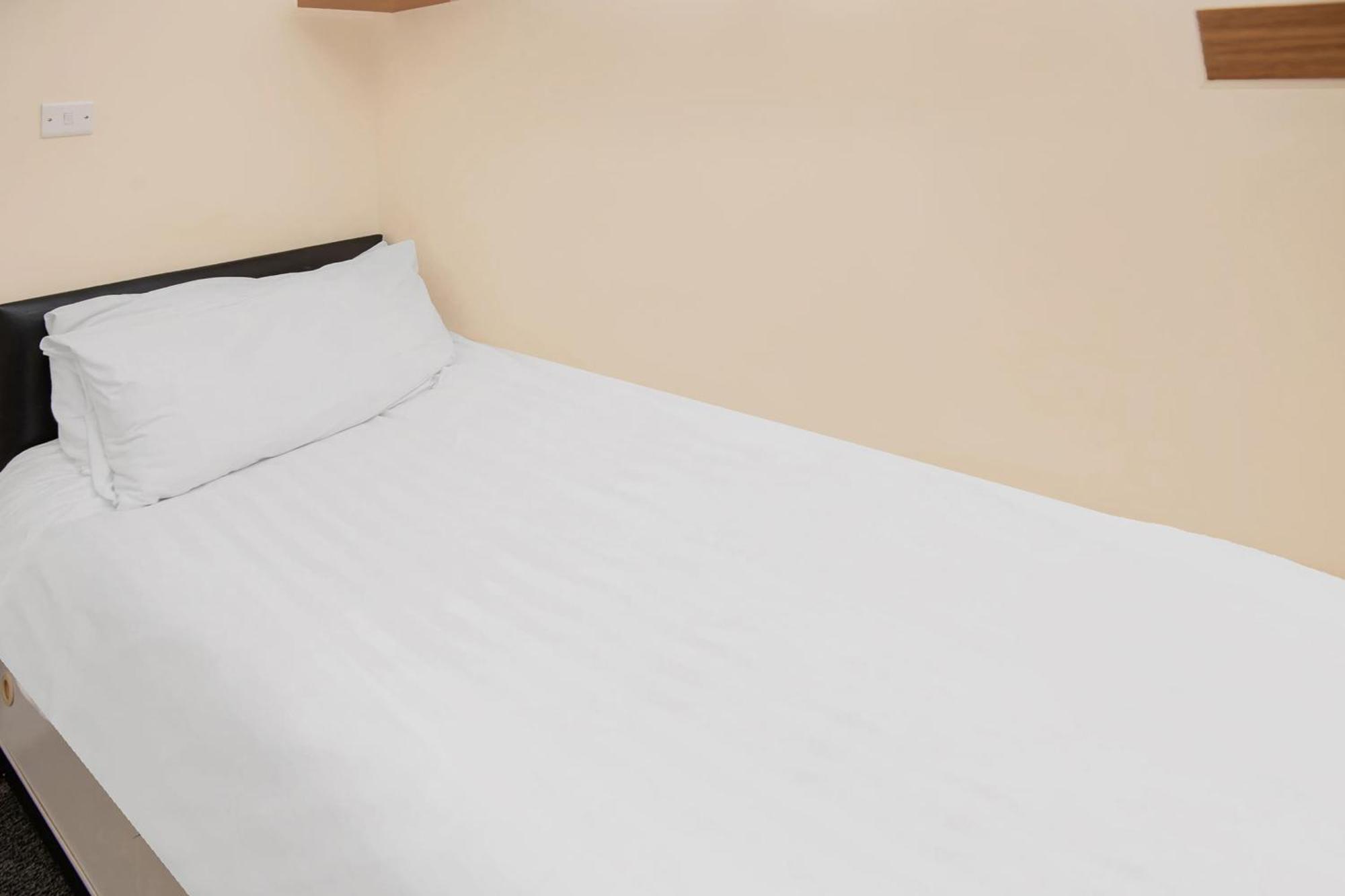 Chris'S Motel Stokenchurch Ngoại thất bức ảnh