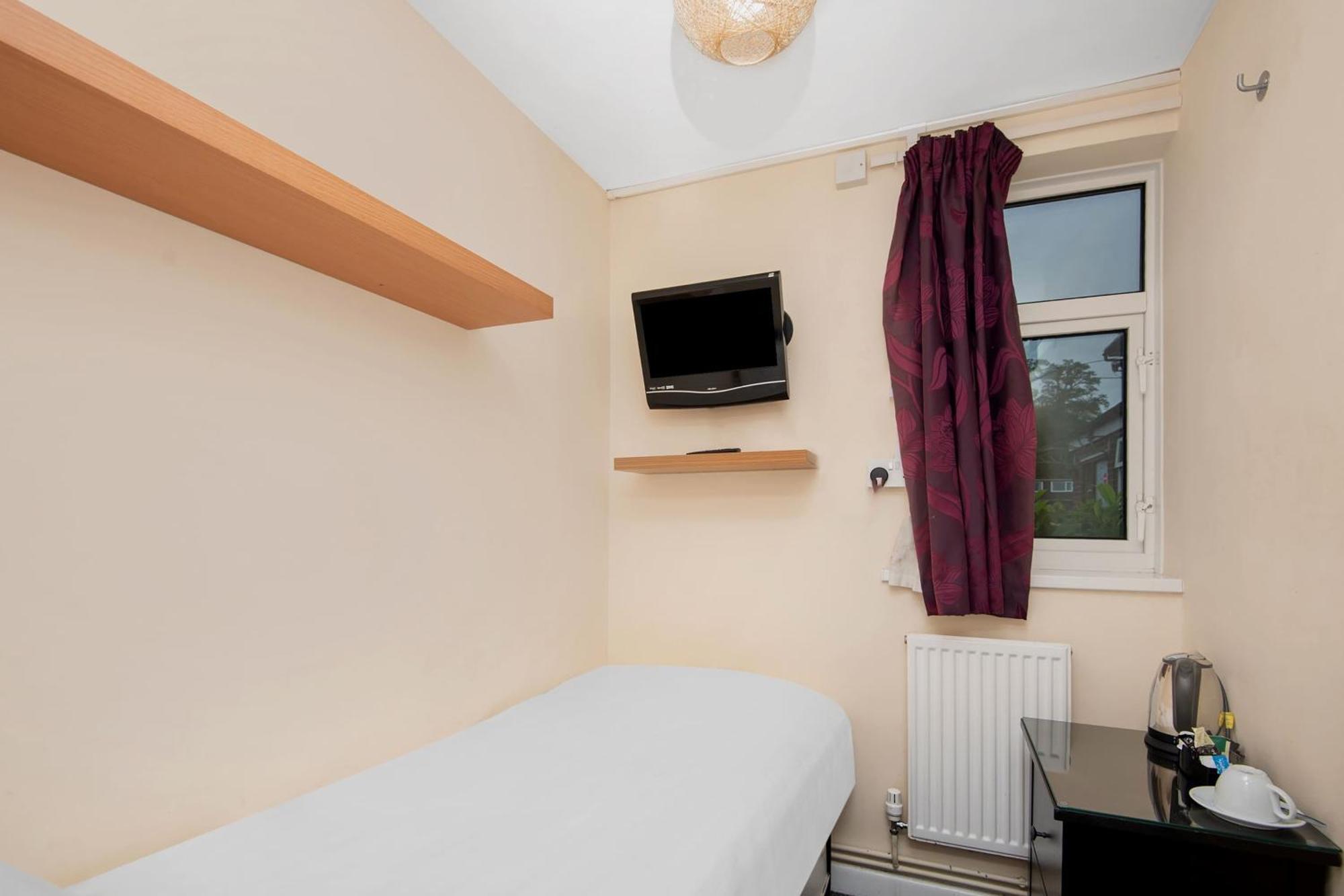 Chris'S Motel Stokenchurch Ngoại thất bức ảnh
